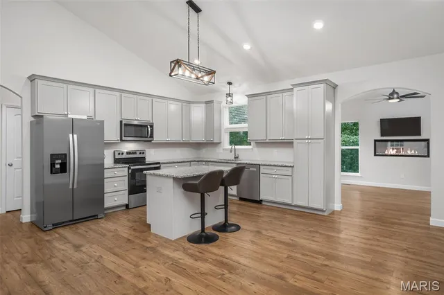 $447,000 | 290 Shumard Oak Drive, Troy, MO 63379