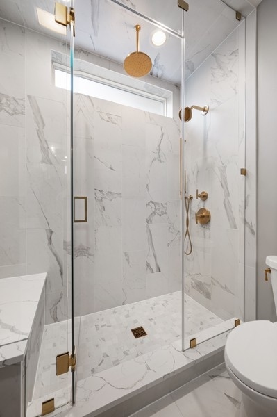 2919 North Burling Street, Unit D Chicago, IL 60657 - Photo 8 of 14 a bathroom with a shower