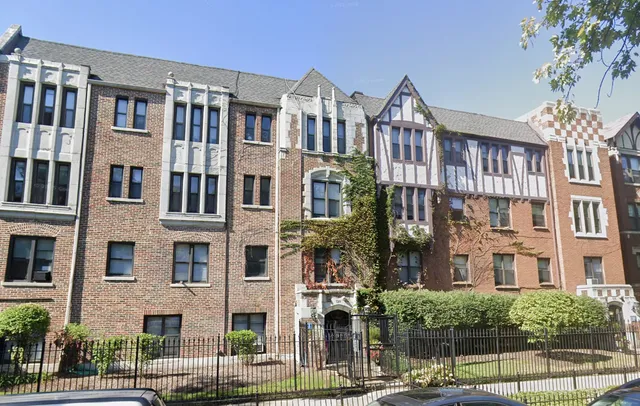 $1,000 | 5214 South Woodlawn Avenue, Unit 312, Chicago, IL 60615