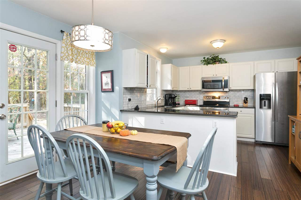 5221 Knightsbridge Way Raleigh, NC 27604 - Photo 8 of 27 Family Eat in Kitchen