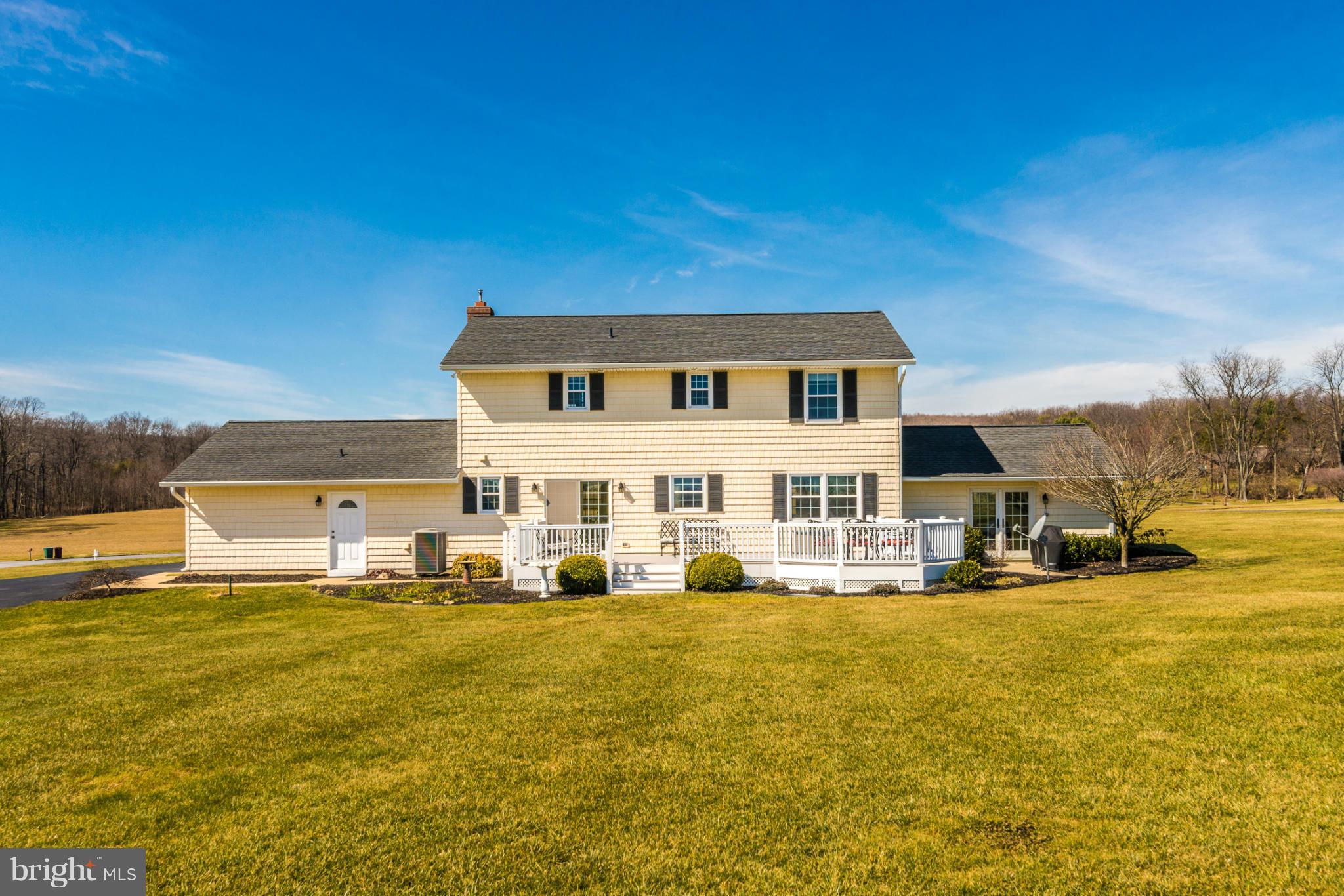 17535 Woodcamp Road Mount Airy, MD 21771 - Photo 10 of 30 20x20 Workshop attached with separate entrance!