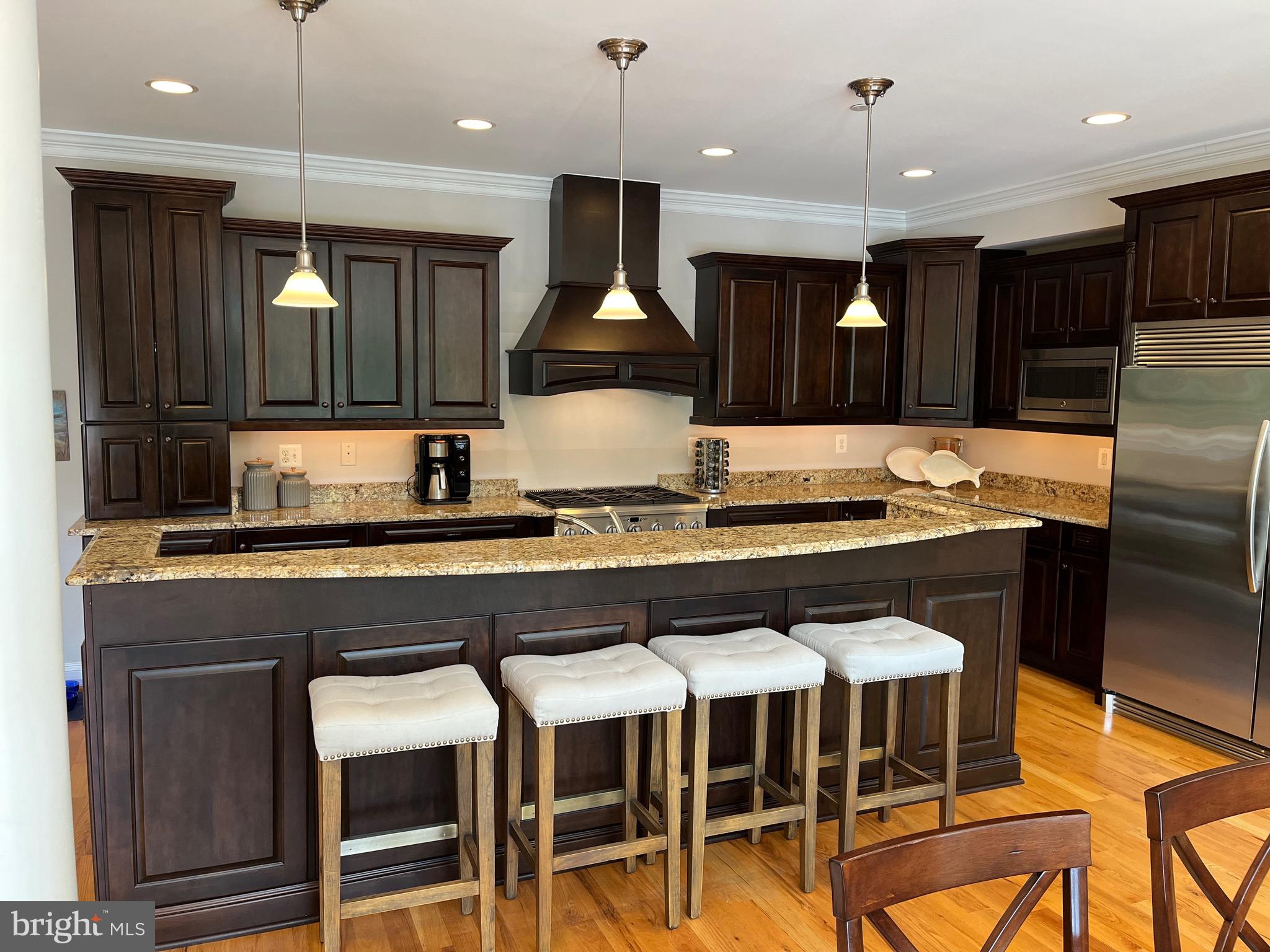186 Acton Road Annapolis, MD 21403 - Photo 10 of 19 Open concept kitchen with large island
