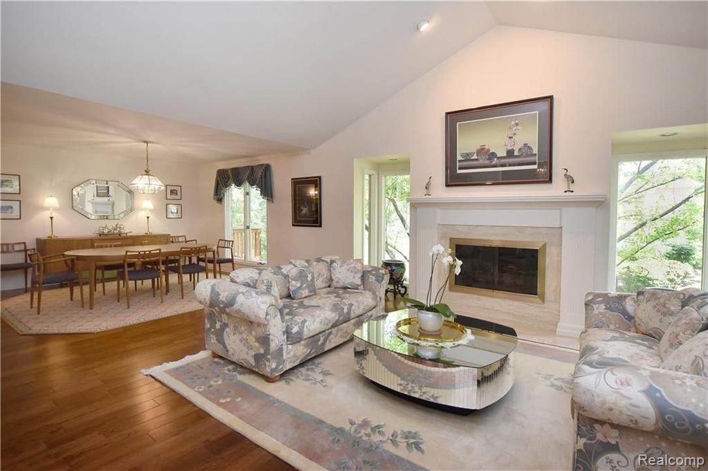 42 Vaughan-Ridge Road Bloomfield Hills, MI 48304 - Photo 4 of 22