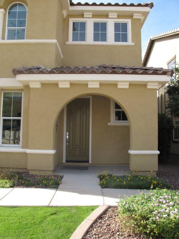 9116 South Roberts Road Tempe, AZ 85284 - Photo 3 of 22 ENTRANCE