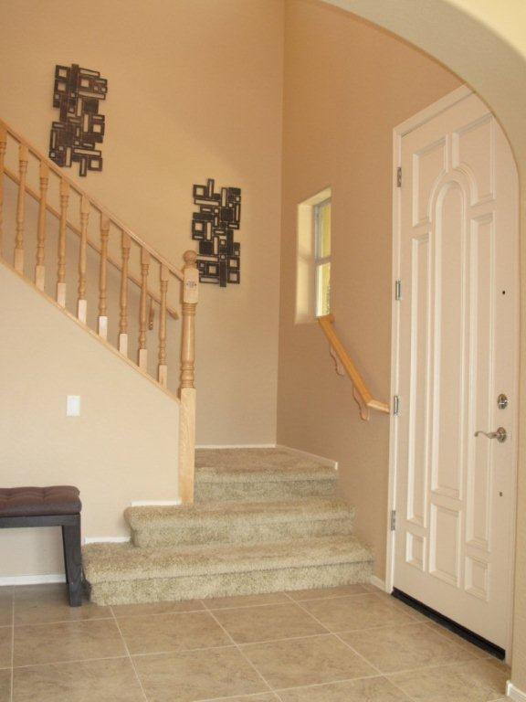 9116 South Roberts Road Tempe, AZ 85284 - Photo 4 of 22 FOYER
