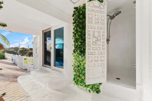 $3,500,000 | 5865 Jimmy Buffett Mem Highway, Melbourne Beach, FL 32951