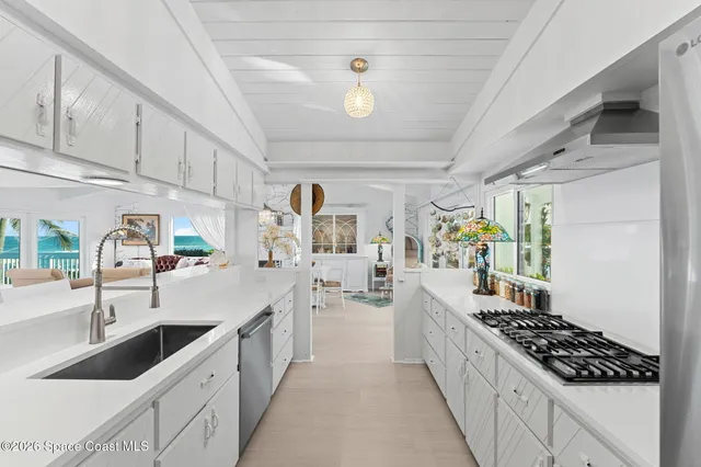 $3,500,000 | 5865 Jimmy Buffett Mem Highway, Melbourne Beach, FL 32951