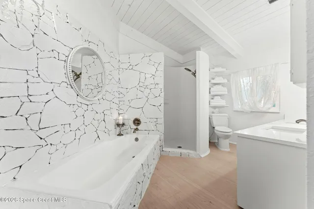 $3,500,000 | 5865 Jimmy Buffett Mem Highway, Melbourne Beach, FL 32951