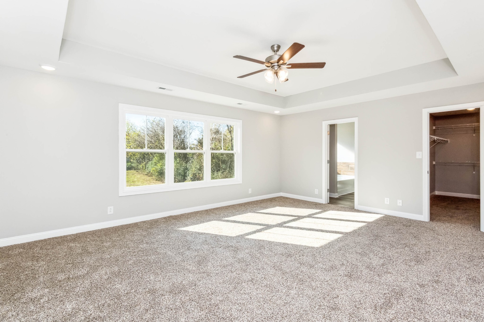 584 Lafayette Road Clarksville, TN 37042 - Photo 14 of 36 a view of an empty room with window