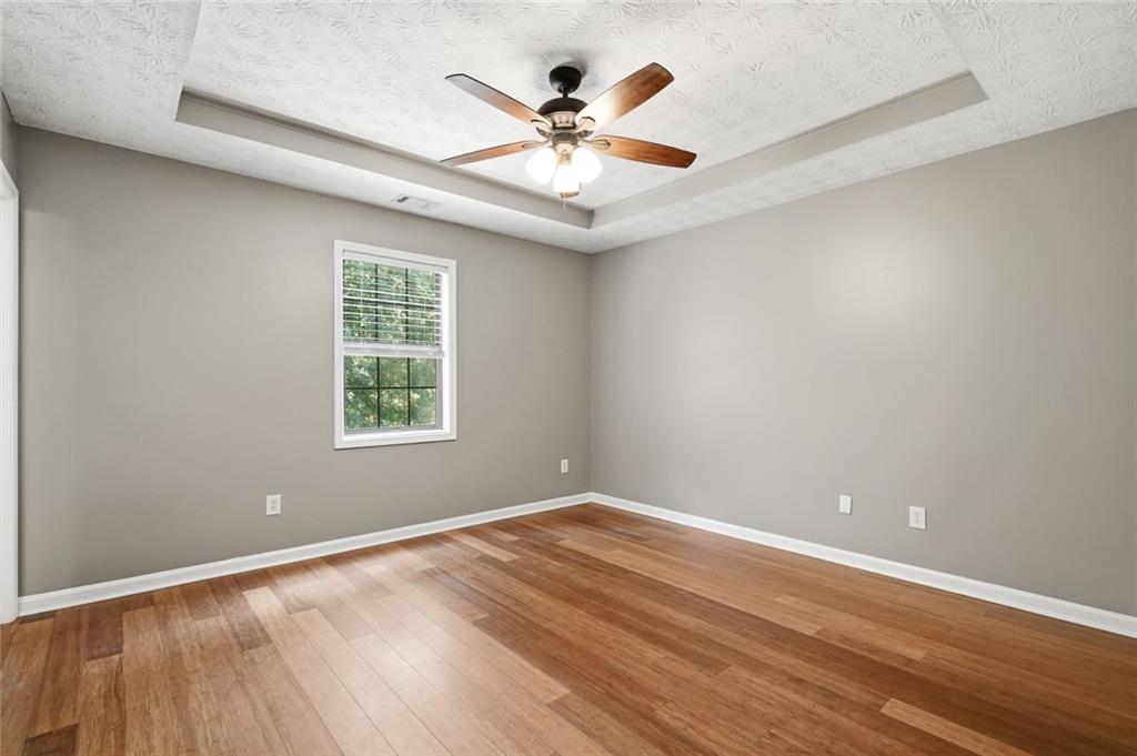 4127 Warren Road Flowery Branch, GA 30542 - Photo 14 of 37