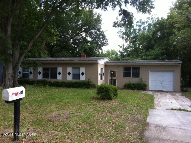 1654 Keats Road Jacksonville, FL 32208 - Photo 1 of 5 Front
