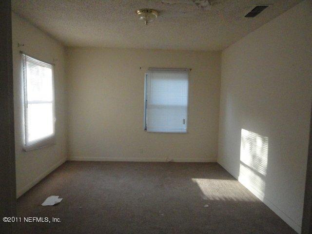 1654 Keats Road Jacksonville, FL 32208 - Photo 3 of 5 Dining Room