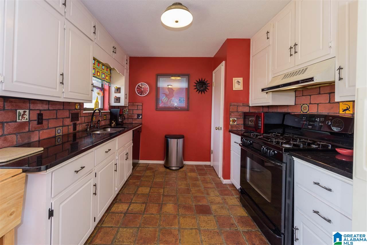 268 Stonebridge Road Birmingham, AL 35210 - Photo 10 of 32
