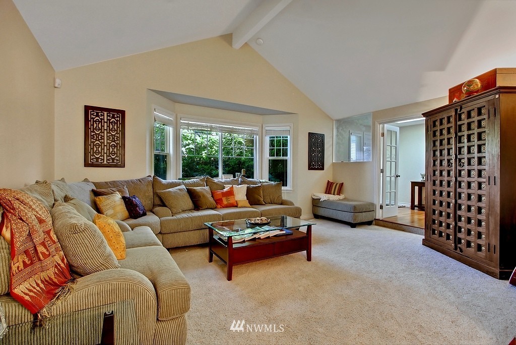 19305 133rd Place Southeast Renton, WA 98058 - Photo 3 of 25 Gallery Image 3