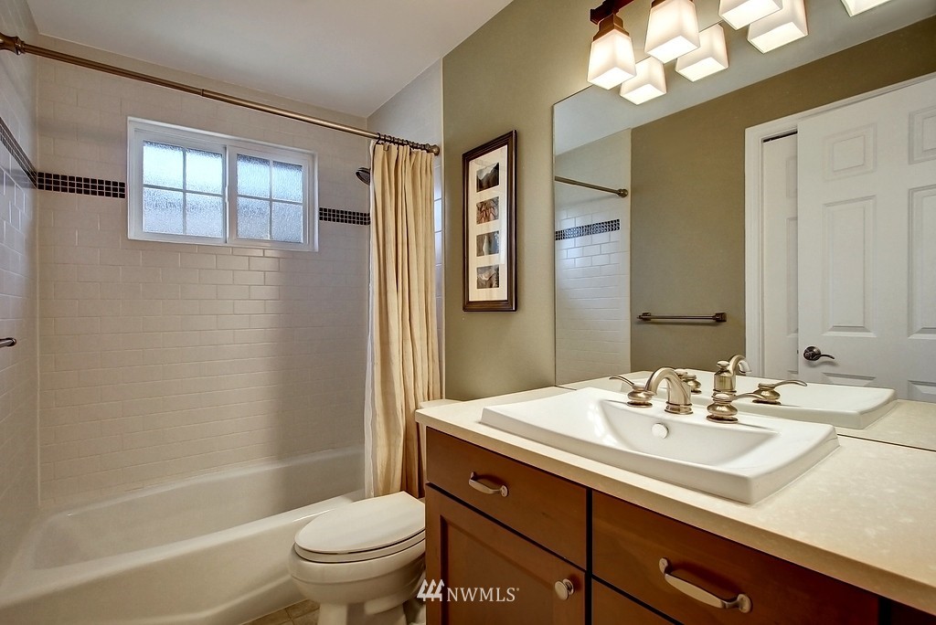 19305 133rd Place Southeast Renton, WA 98058 - Photo 21 of 25 Gallery Image 21
