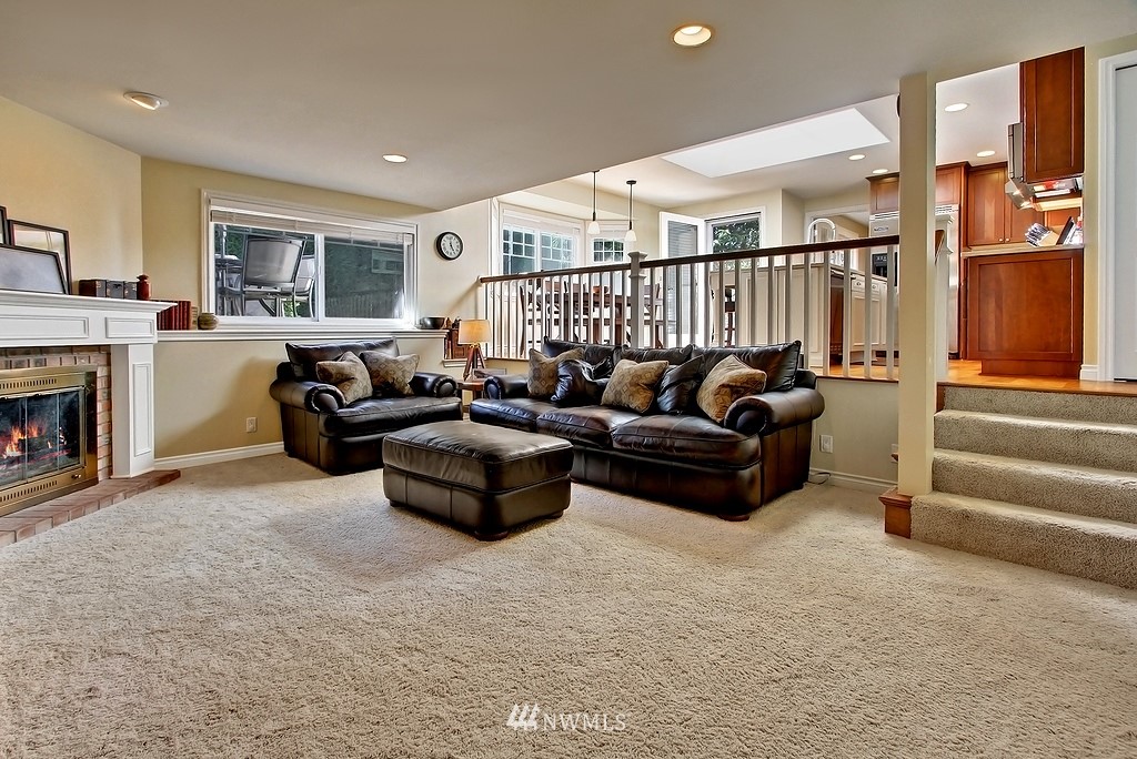 19305 133rd Place Southeast Renton, WA 98058 - Photo 10 of 25 Gallery Image 10