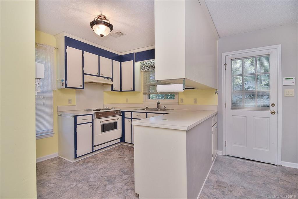 7814 Davis Road Mint Hill, NC 28227 - Photo 11 of 23 Gallery Image 11