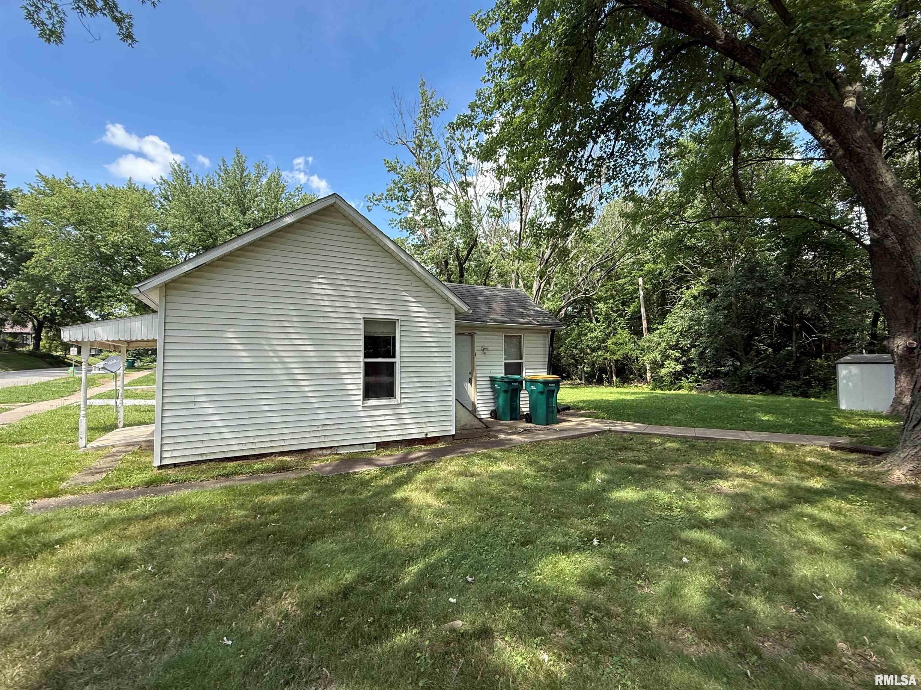 729 South Randolph Street Macomb, IL 61455 - Photo 9 of 10