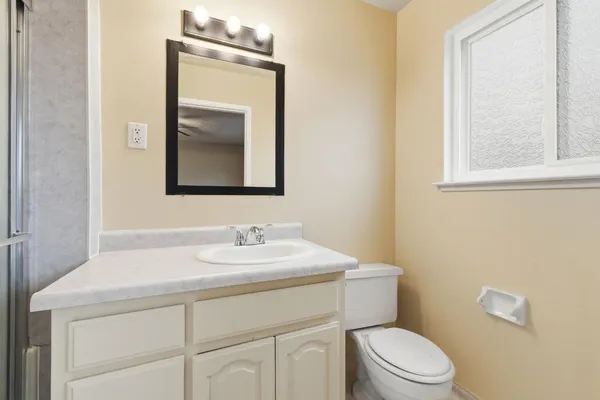 $355,000 | 61 West Richert Avenue, Clovis, CA 93612