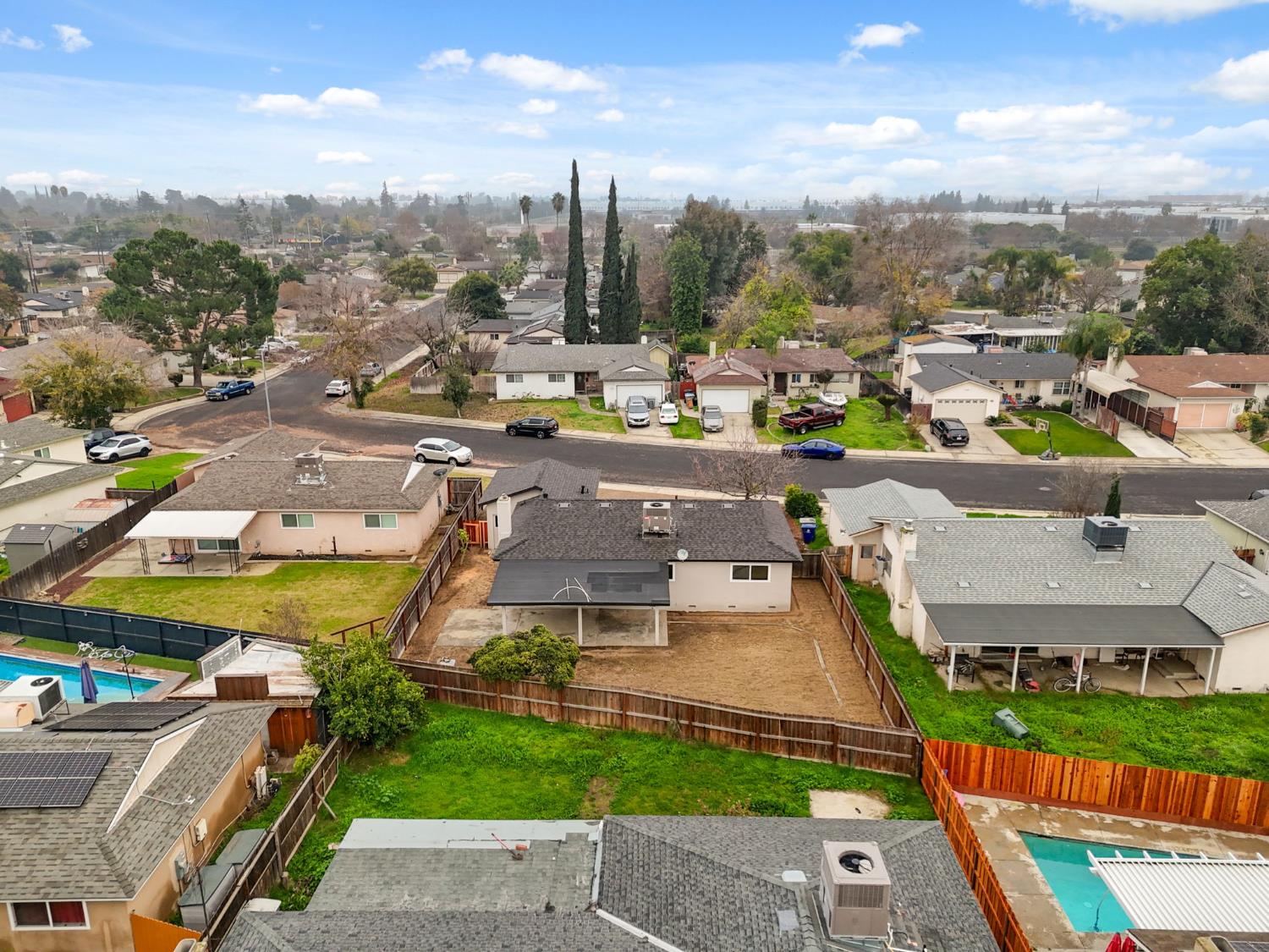 61 West Richert Avenue Clovis, CA 93612 - Photo 30 of 36