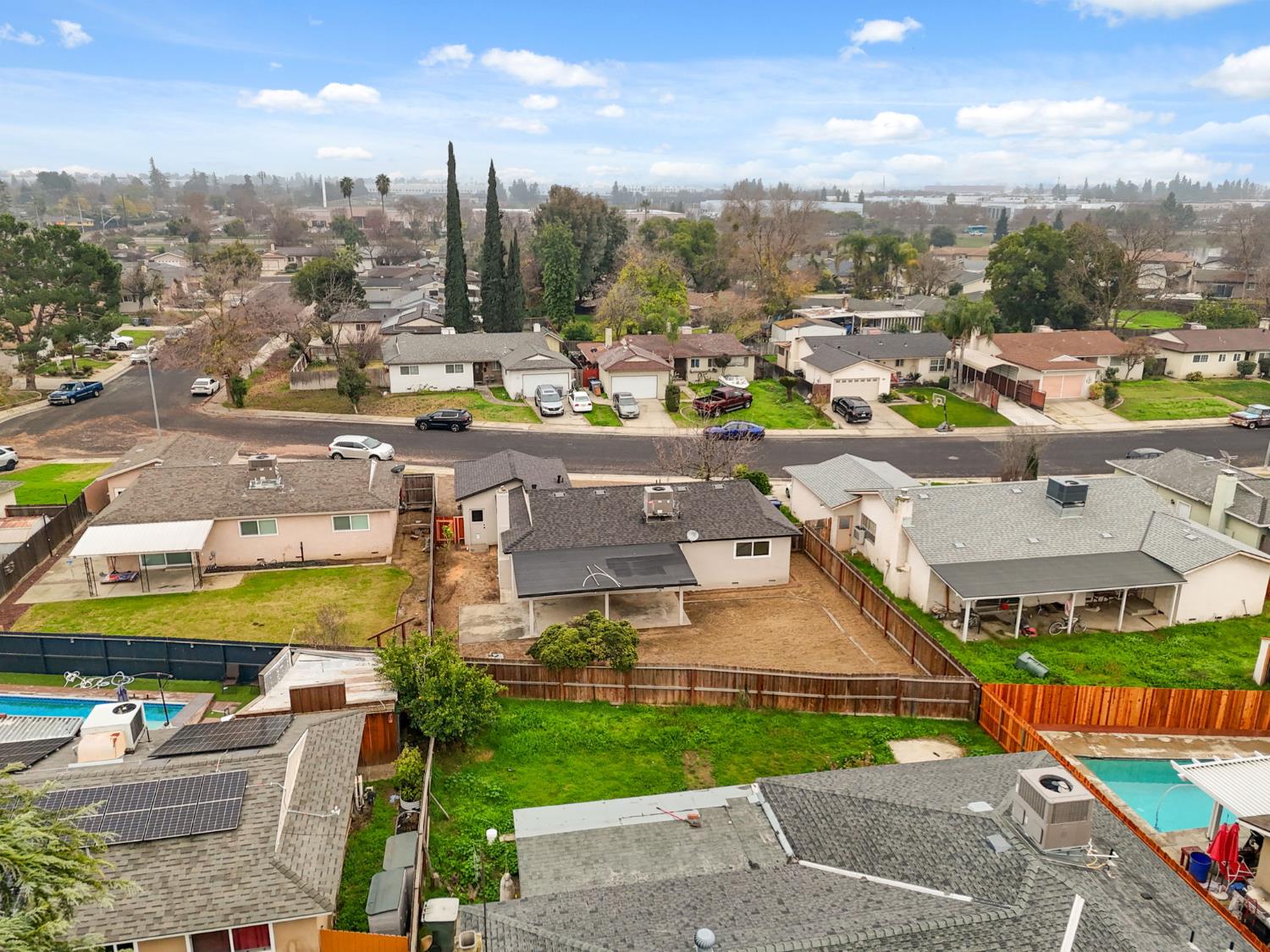 61 West Richert Avenue Clovis, CA 93612 - Photo 32 of 36