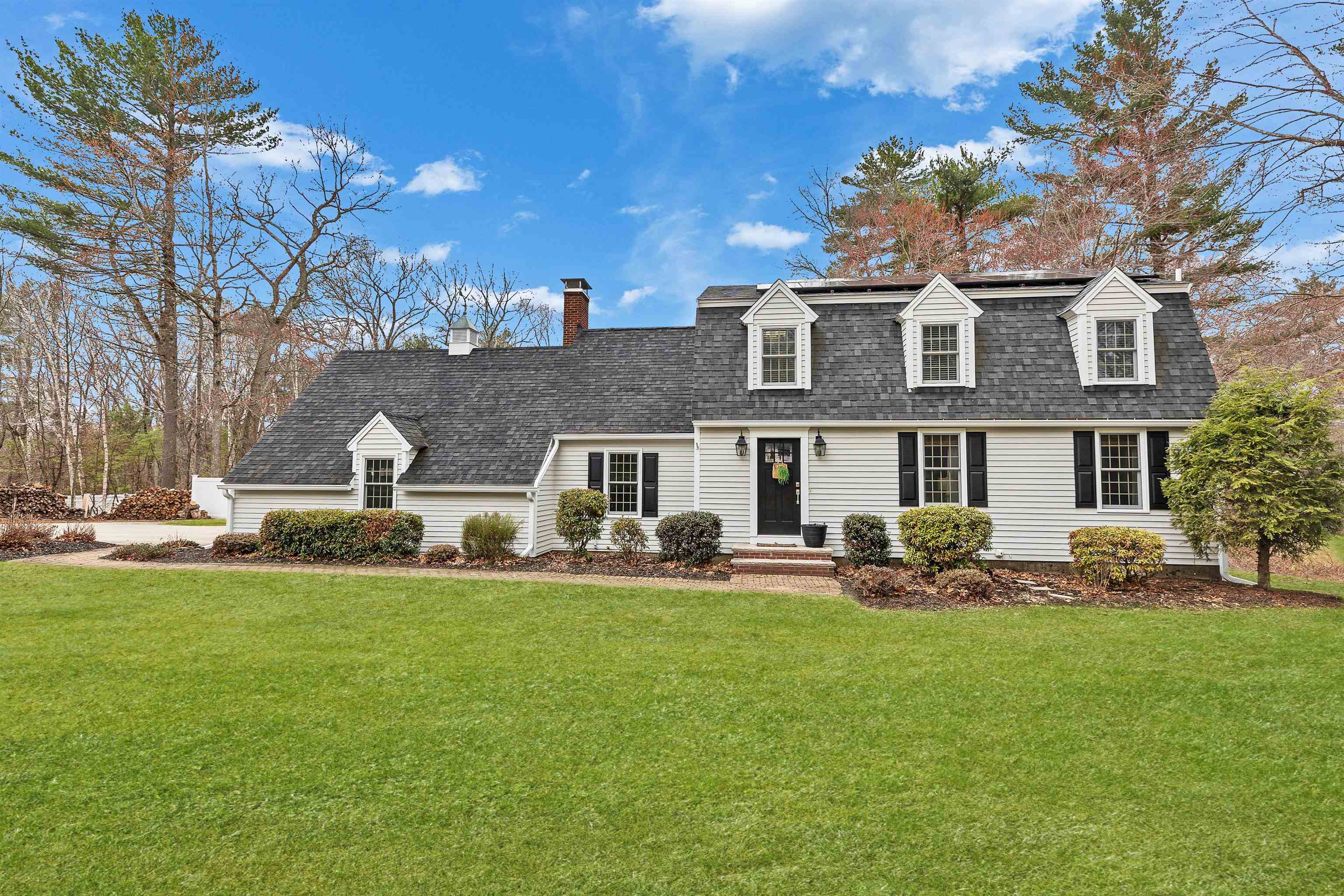 7 Kent Street Windham, NH 03087 - Photo 1 of 60 Gallery Image 1