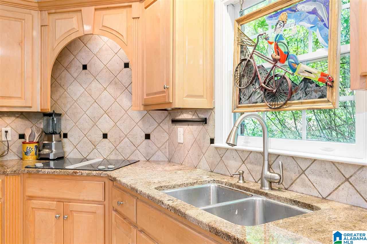 9033 Park Crest Road Birmingham, AL 35242 - Photo 13 of 49