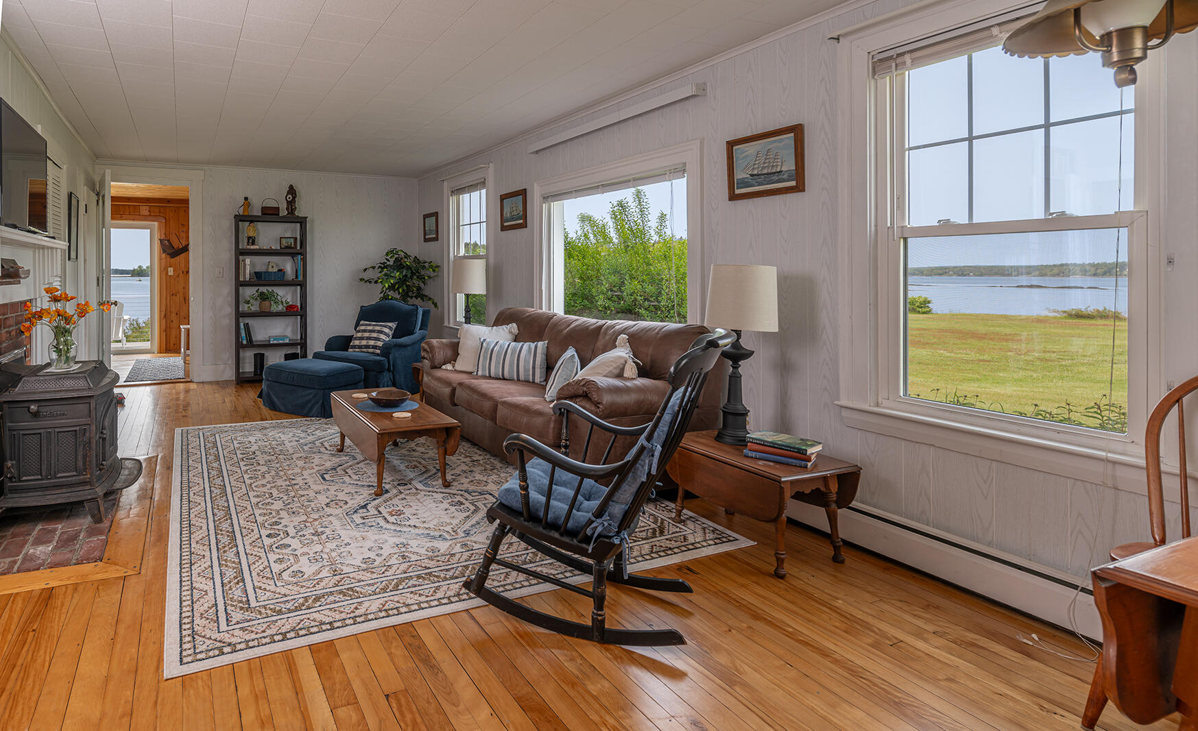 122-123 Isle Of Springs Road Boothbay, ME 04537 - Photo 7 of 19 7