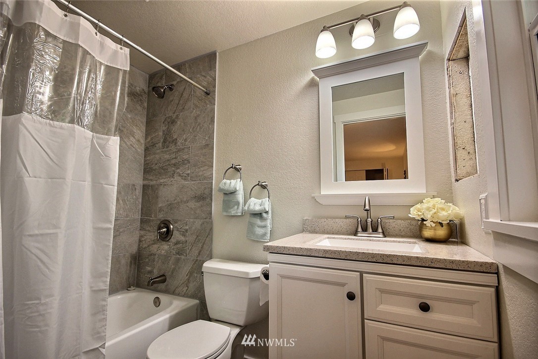 1325 234th Street Southwest Bothell, WA 98021 - Photo 14 of 25