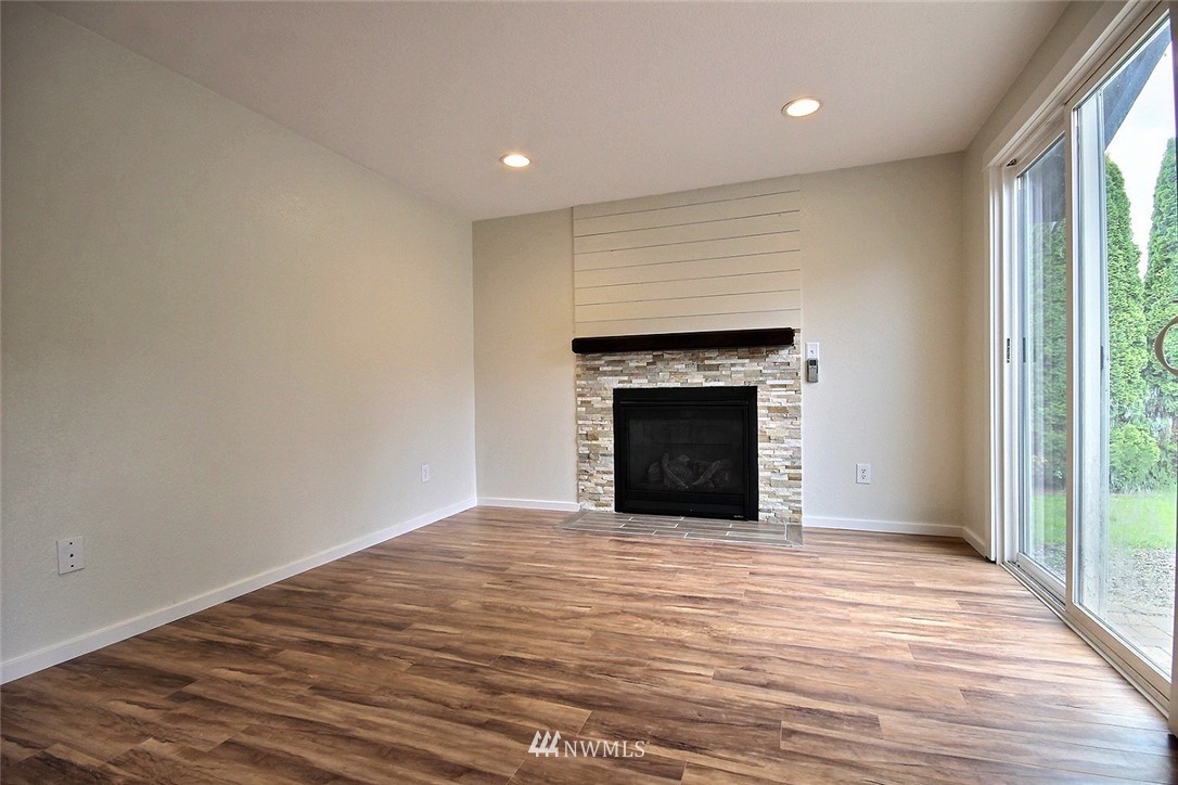 1325 234th Street Southwest Bothell, WA 98021 - Photo 10 of 25