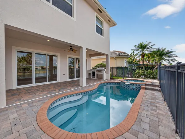 $8,500 | 12054 Aviles Circle, Palm Beach Gardens, FL 33418
