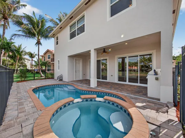 $8,500 | 12054 Aviles Circle, Palm Beach Gardens, FL 33418