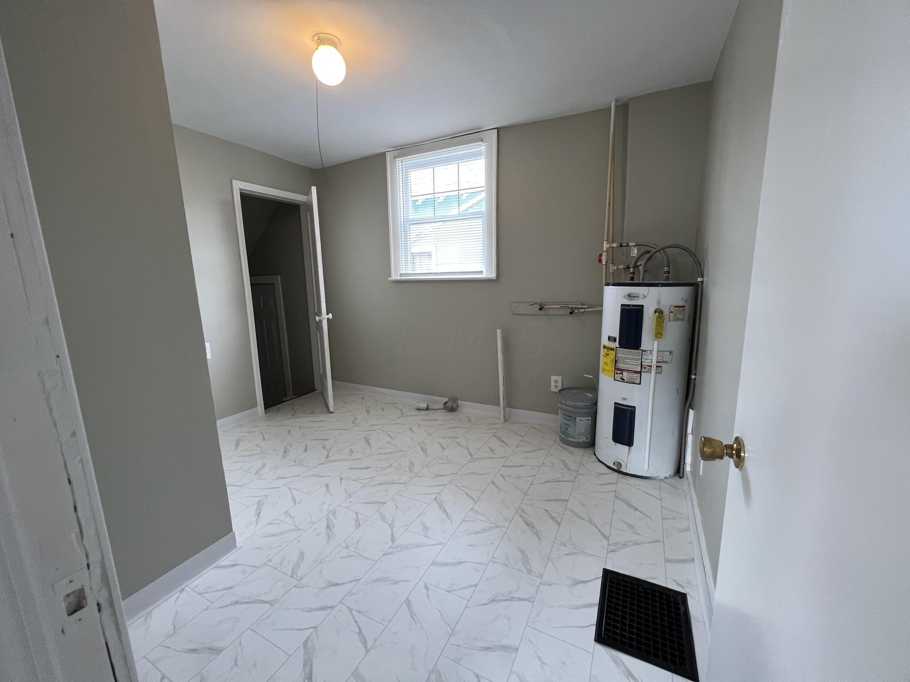 2570 Lockbourne Road Columbus, OH 43207 - Photo 20 of 25 First Floor Utility