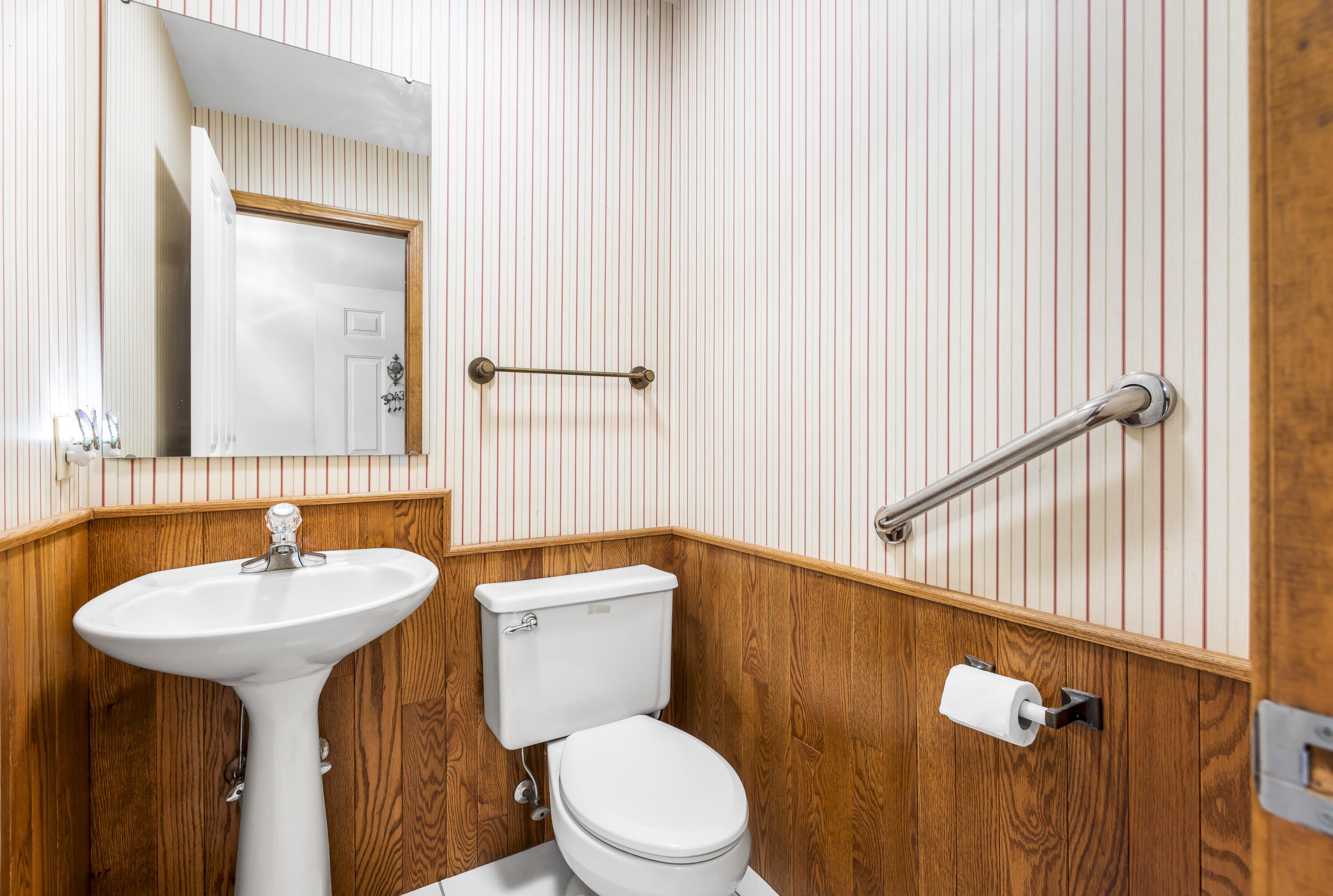 2900 Noon Road Jackson, MI 49201 - Photo 23 of 38 _P7A6838_E