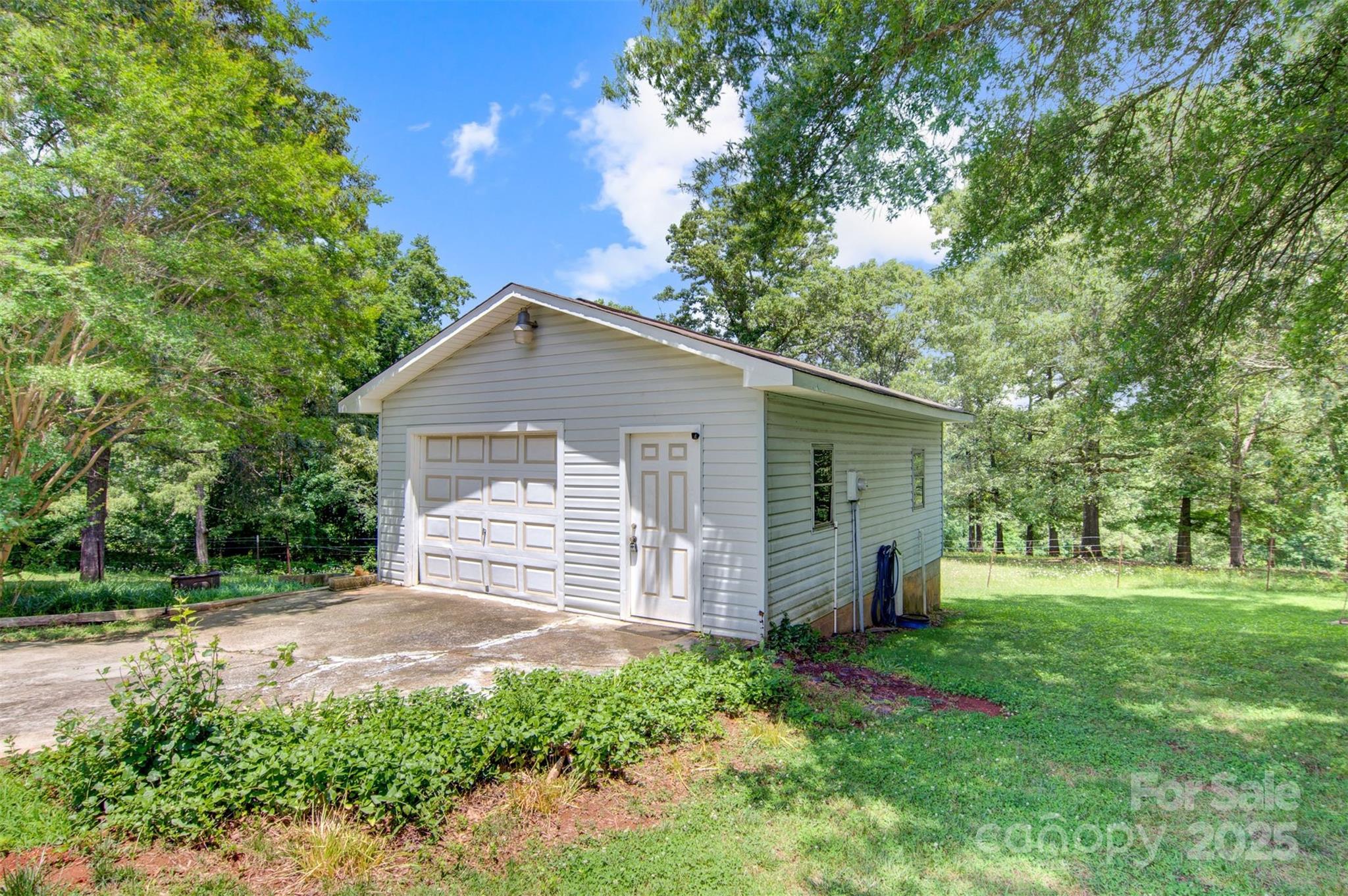 4648 Rifle Range Road Conover, NC 28613 - Photo 28 of 31 Gallery Image 28