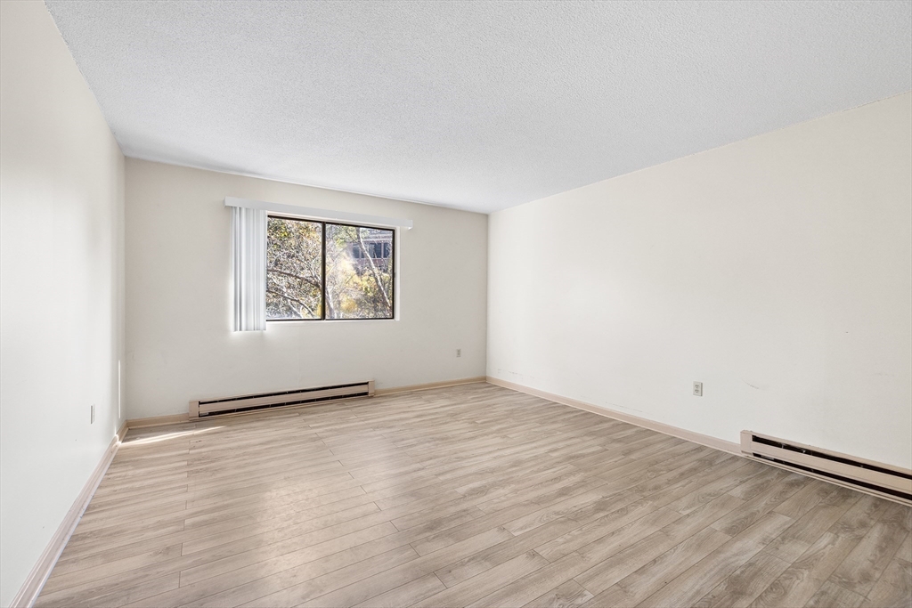 10 Rutledge Street, Unit 2F Worcester, MA 01604 - Photo 13 of 20 Gallery Image 13