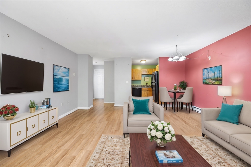 10 Rutledge Street, Unit 2F Worcester, MA 01604 - Photo 5 of 20 Gallery Image 5