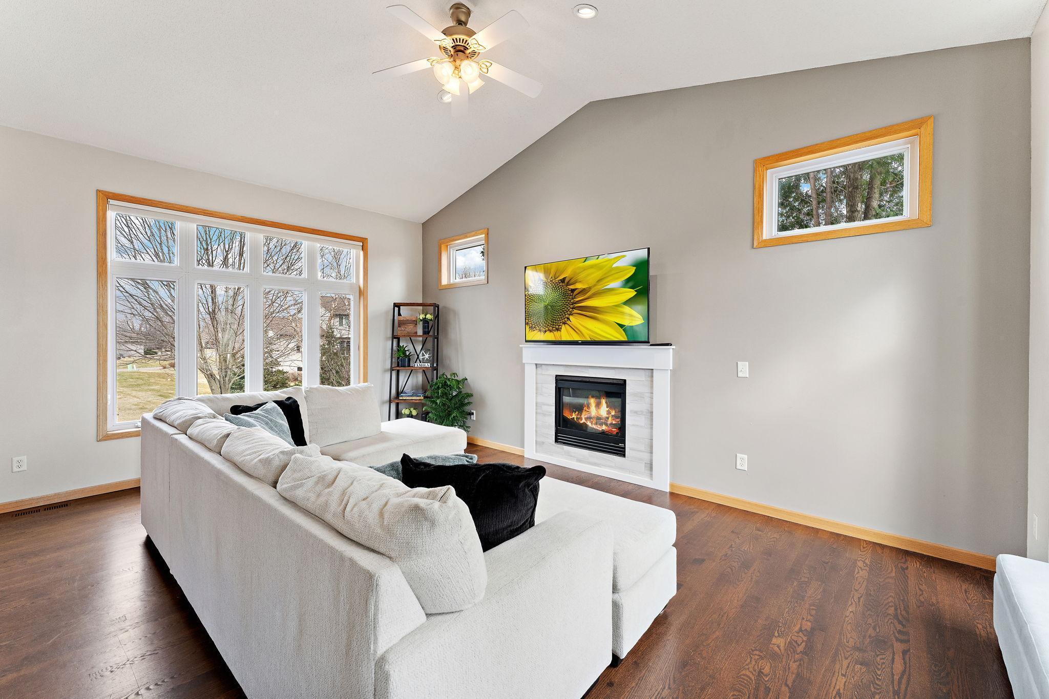 12685 Adeline Way Rogers, MN 55374 - Photo 8 of 27