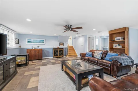 $899,000 | 29 Acme Avenue, Bethpage, NY 11714