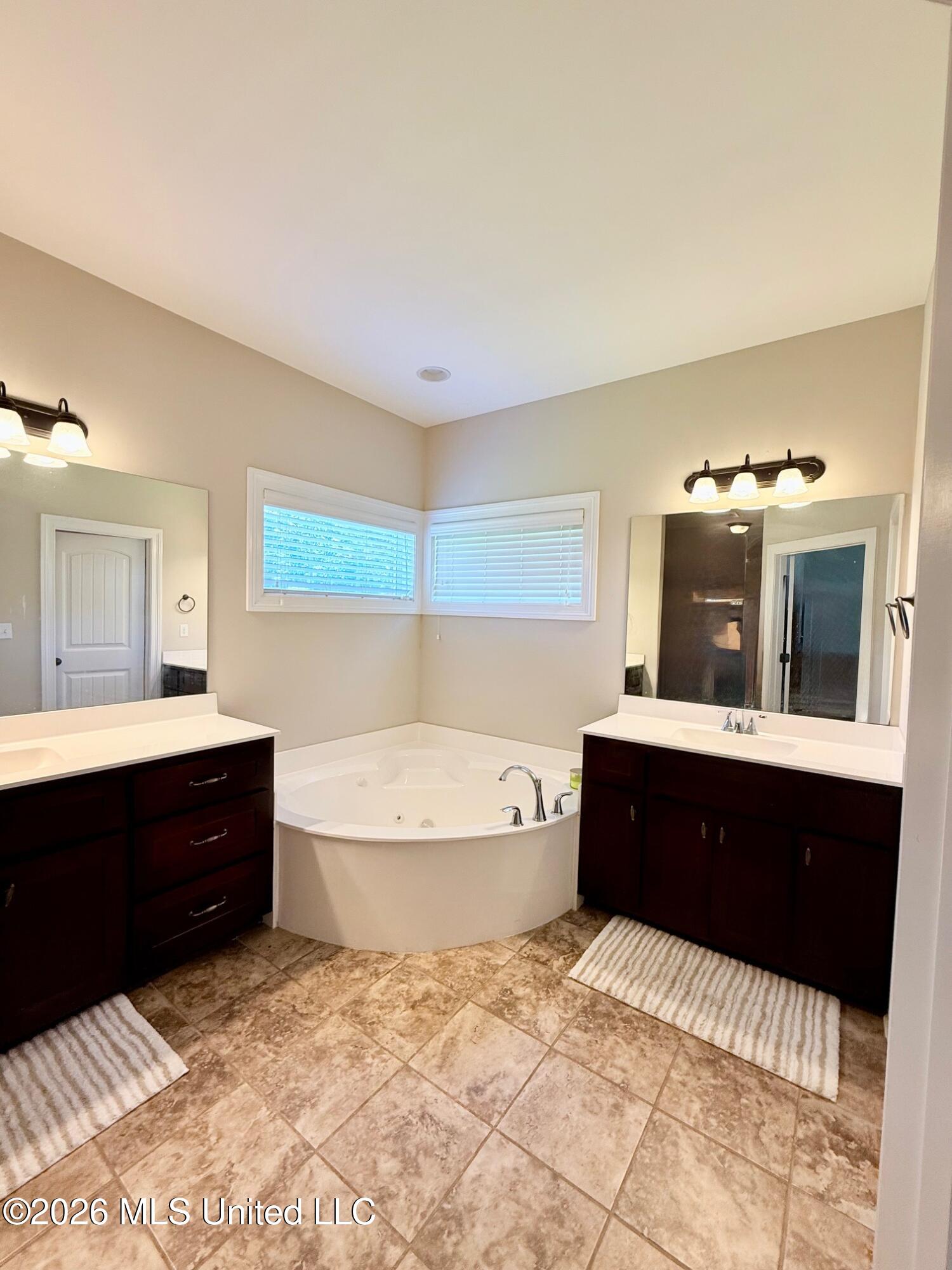2353 Ouse Valley Lane Hernando, MS 38632 - Photo 20 of 33 Primary Bathroom