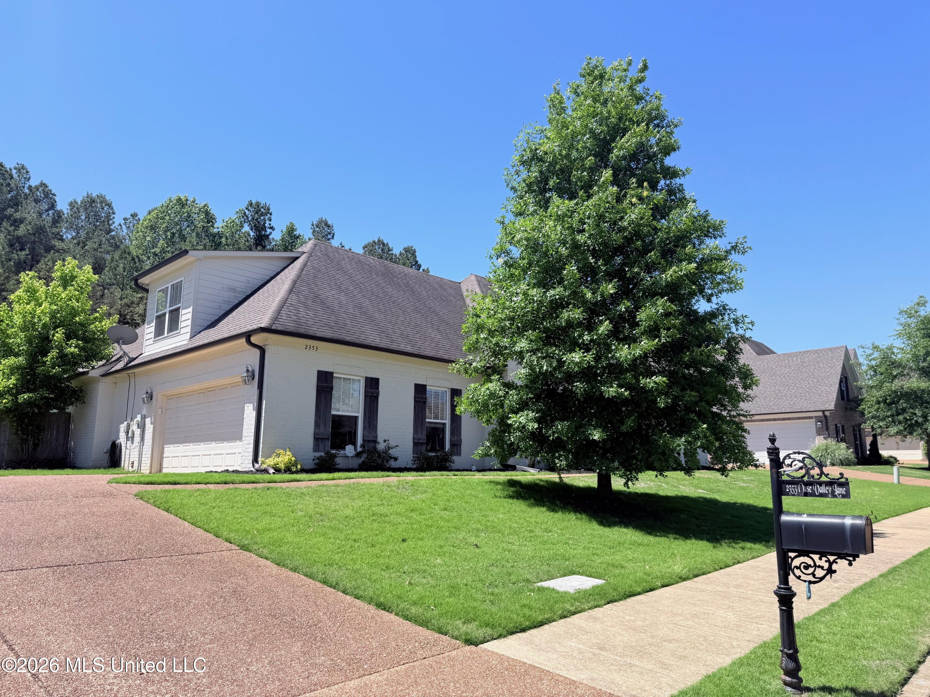 2353 Ouse Valley Lane Hernando, MS 38632 - Photo 4 of 33 Front