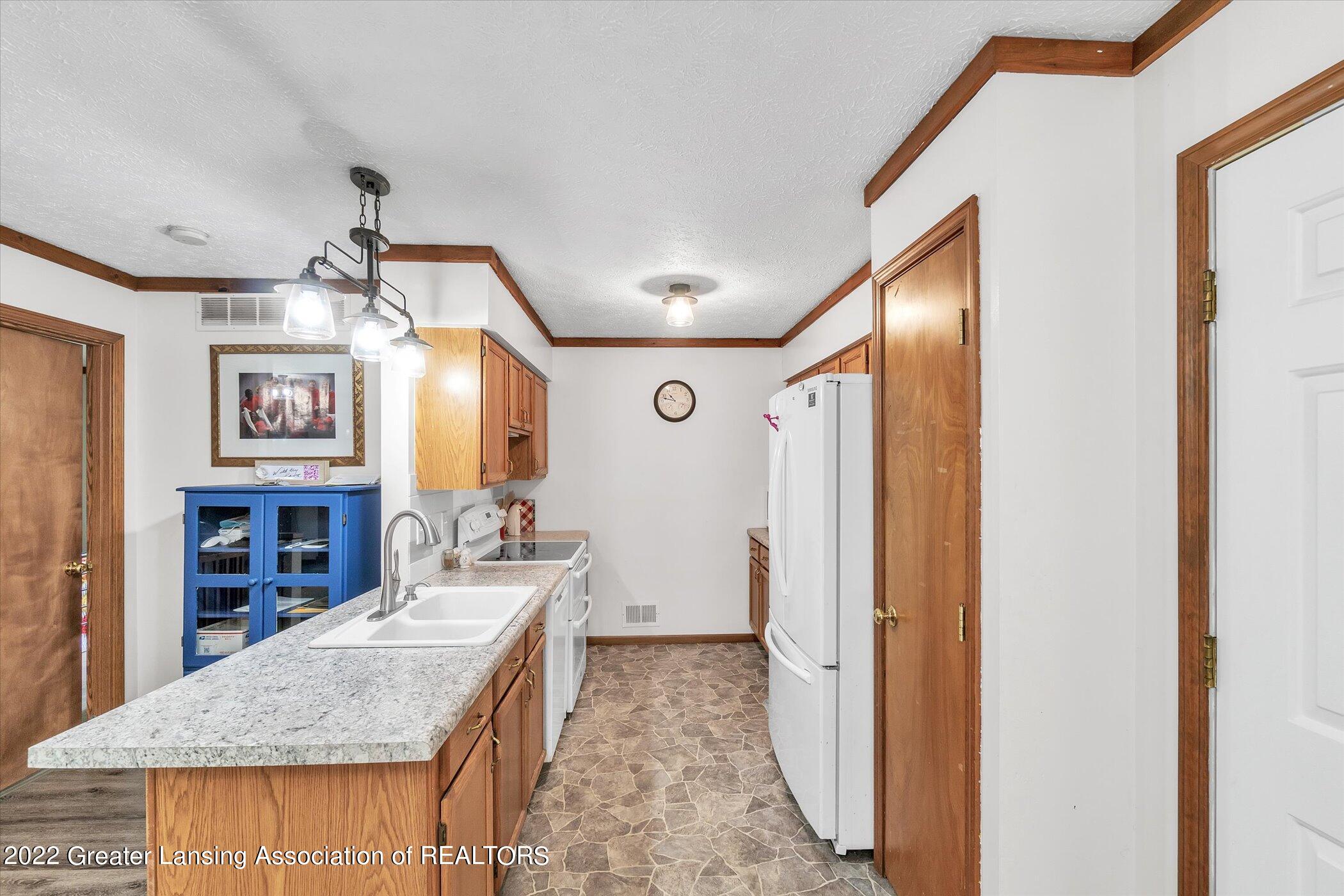 7828 Linton Road St. Johns, MI 48879 - Photo 22 of 60 23-7828-Linton-Rd-St-WindowStill-Real-Es