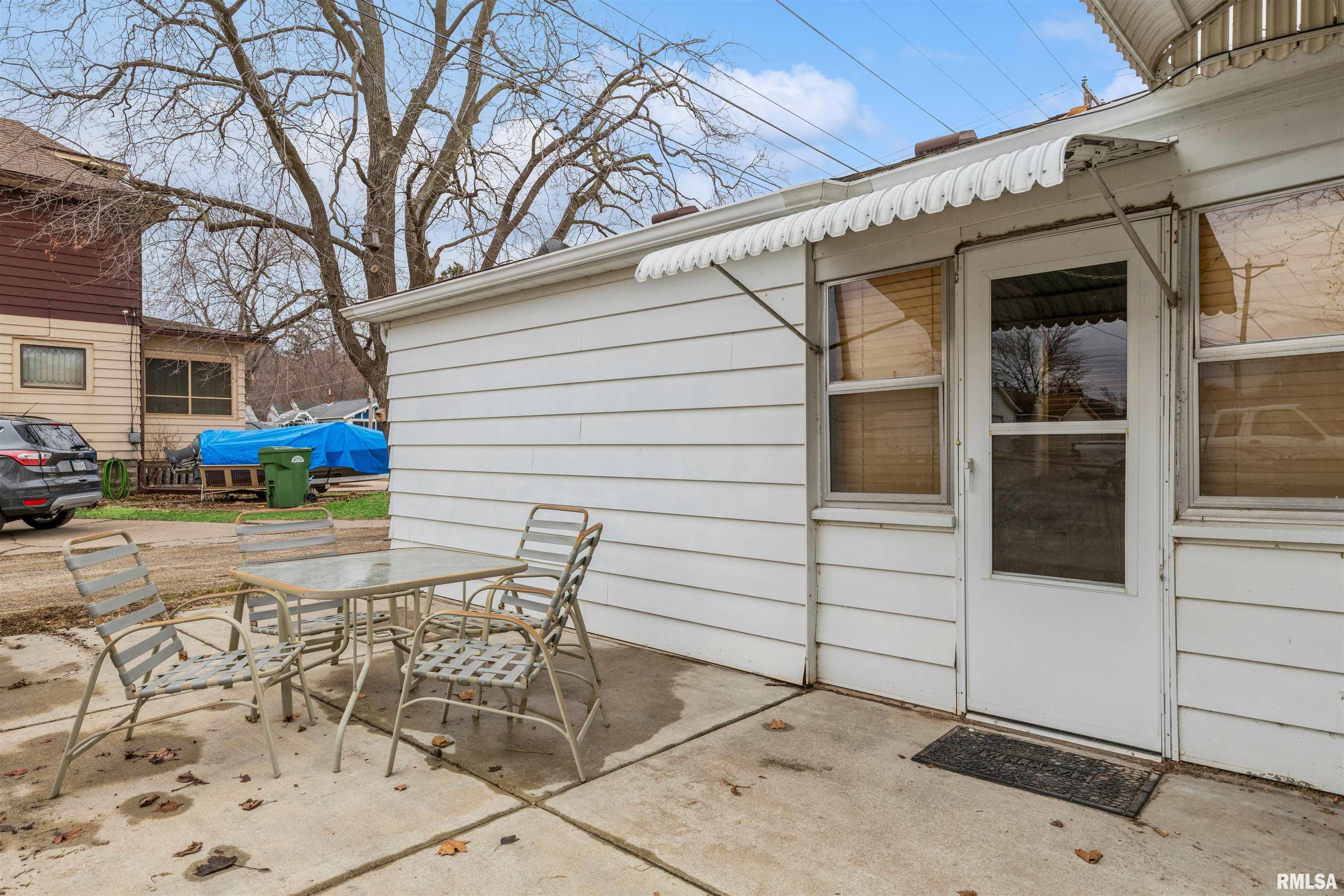 307 North 8th Street Clinton, IA 52732 - Photo 5 of 12 Gallery Image 5