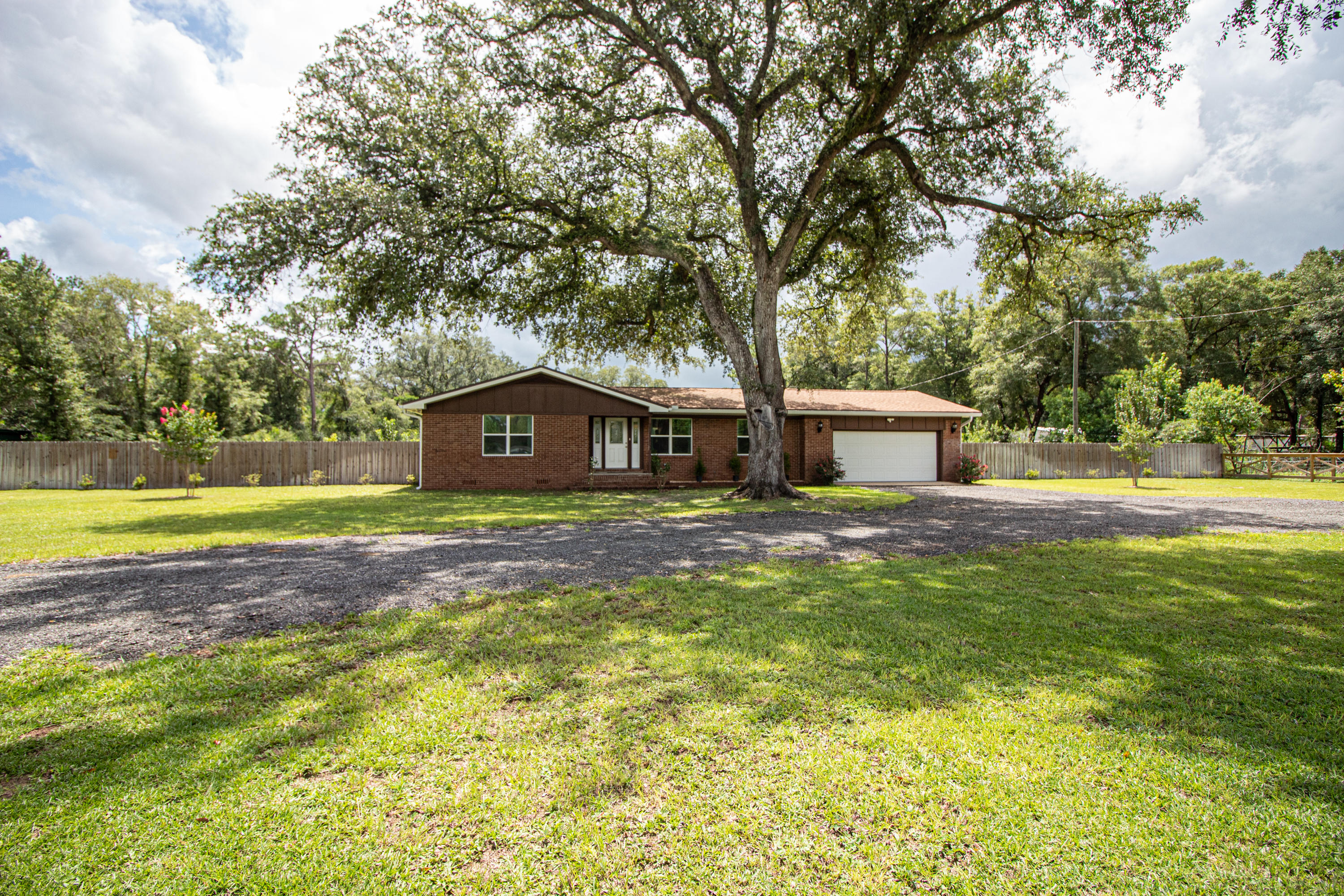 5087 Antioch Road Crestview, FL 32536 - Photo 4 of 63 Gallery Image 4
