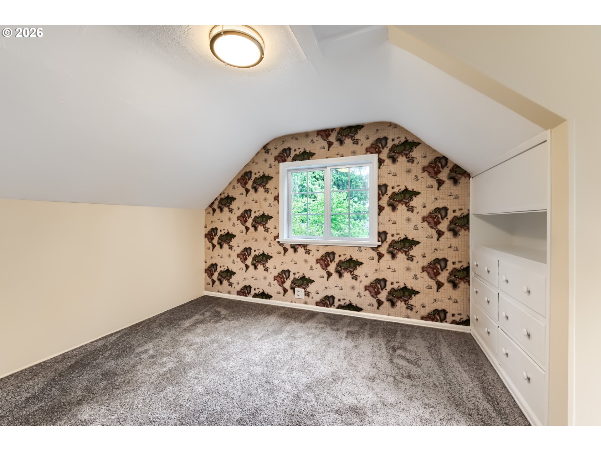 3740 Southwest Comus Street Portland, OR 97219 - Photo 23 of 33 Bedroom