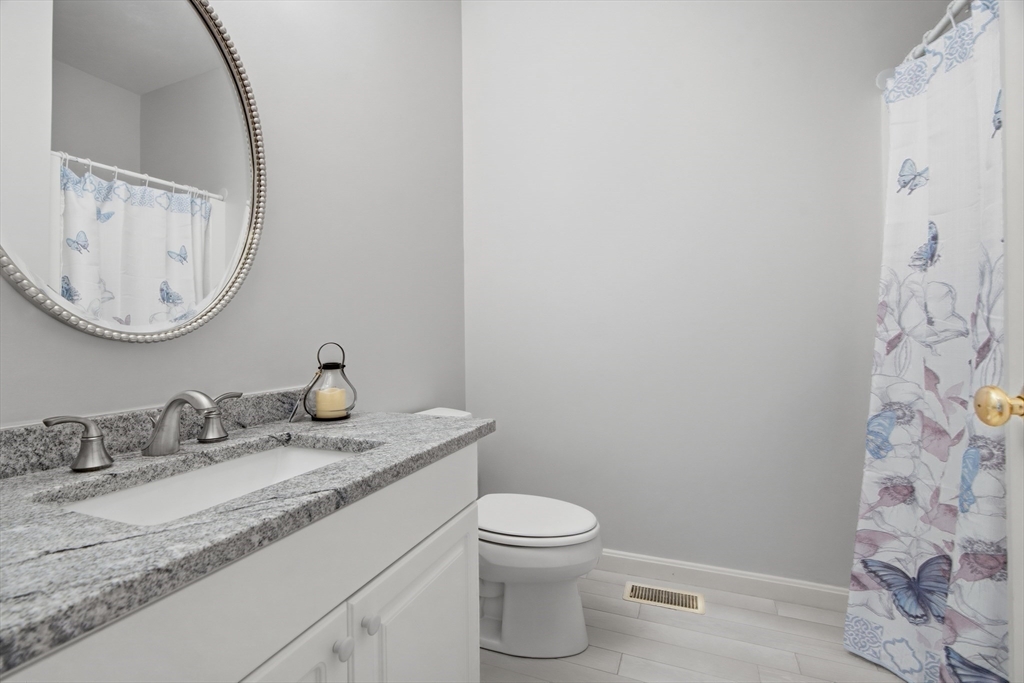 36 Cambridge Road, Unit 40 Woburn, MA 01801 - Photo 17 of 22