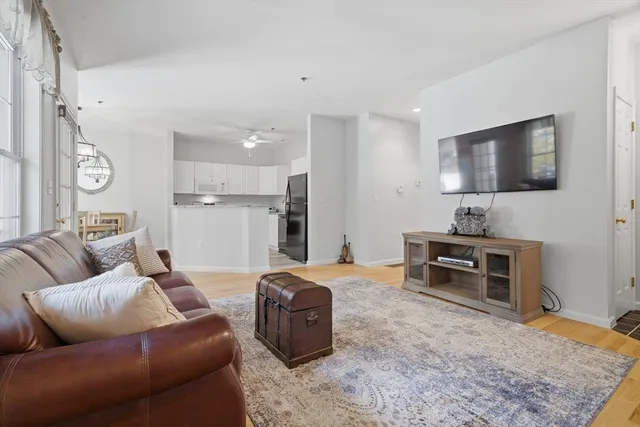 $690,000 | 36 Cambridge Road, Unit 40, Woburn, MA 01801