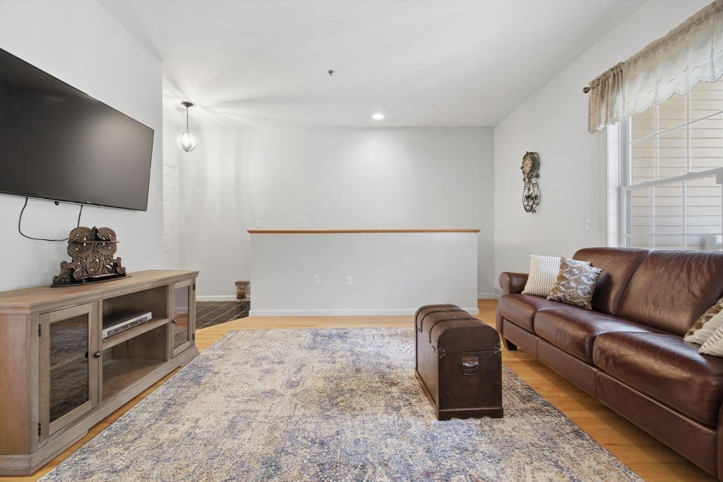 36 Cambridge Road, Unit 40 Woburn, MA 01801 - Photo 5 of 22