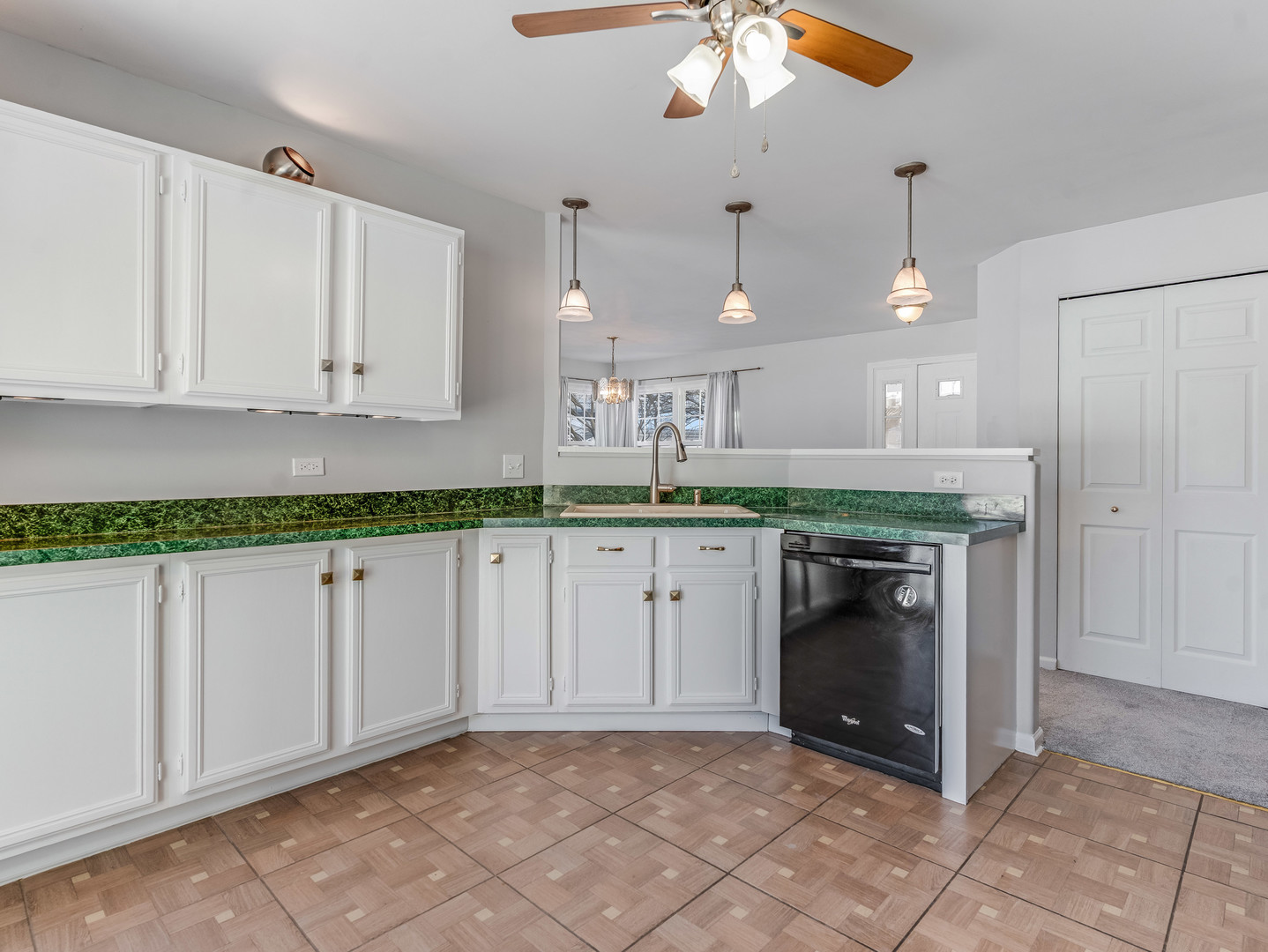 876 Brompton Court, Unit 876 Carol Stream, IL 60188 - Photo 15 of 20