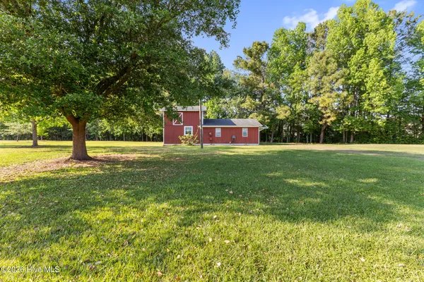 $450,000 | 1600 Highway 53, Burgaw, NC 28425